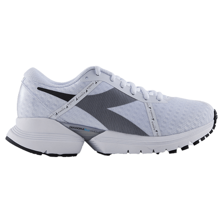 diadora mythos blushield elite hip